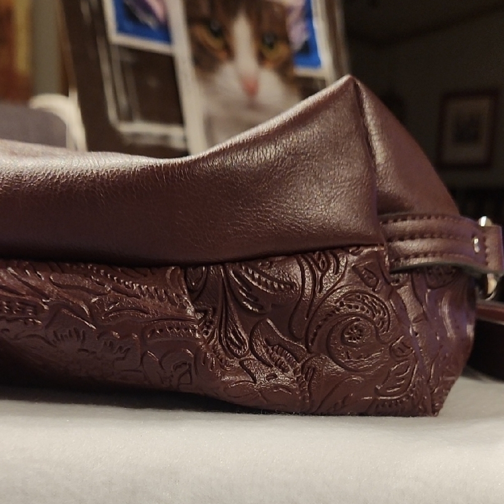 Rosetti Brown BURGANDY FAUX LEATHER SHOULDER/CROSS BODY BAG - Picture 7 of 15